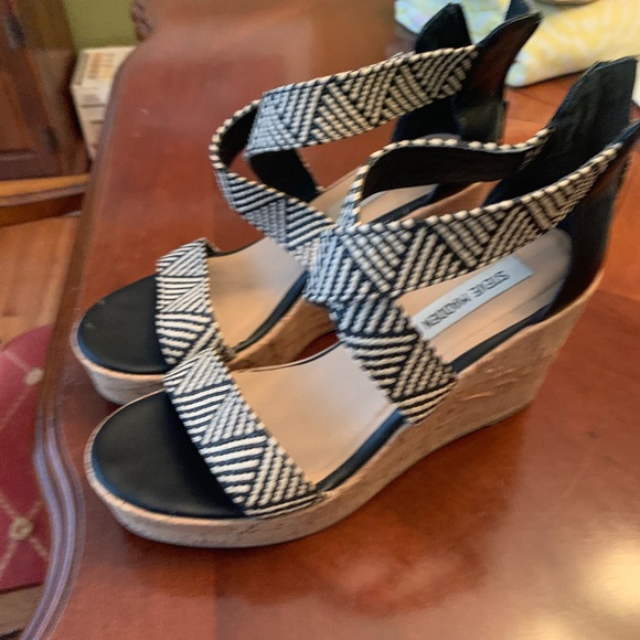 Steve Madden Wedges - Picture 3 of 4